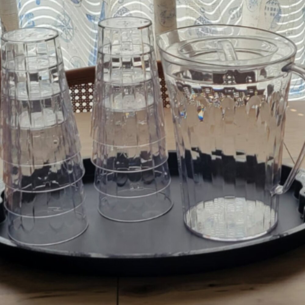 Tupperware Ice Prism Pitcher and Tumbler Set with Navy Impressions Tray